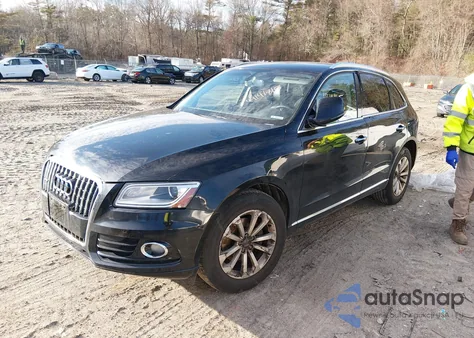 2015 Audi Q5 2.0T Premium z USA, uszkodzony, nr VIN WA1CFAFP2FA111412